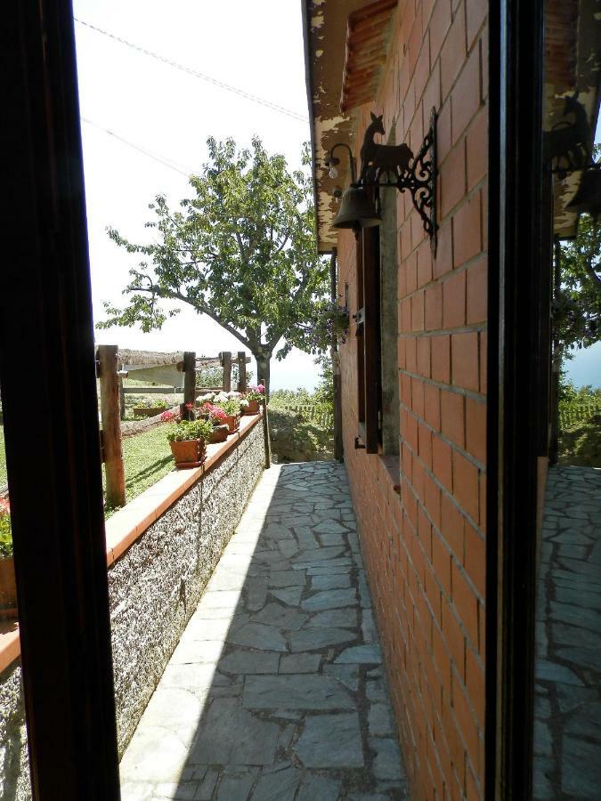 Tra Er Boscu Er Maa Villa Volastra Exterior photo